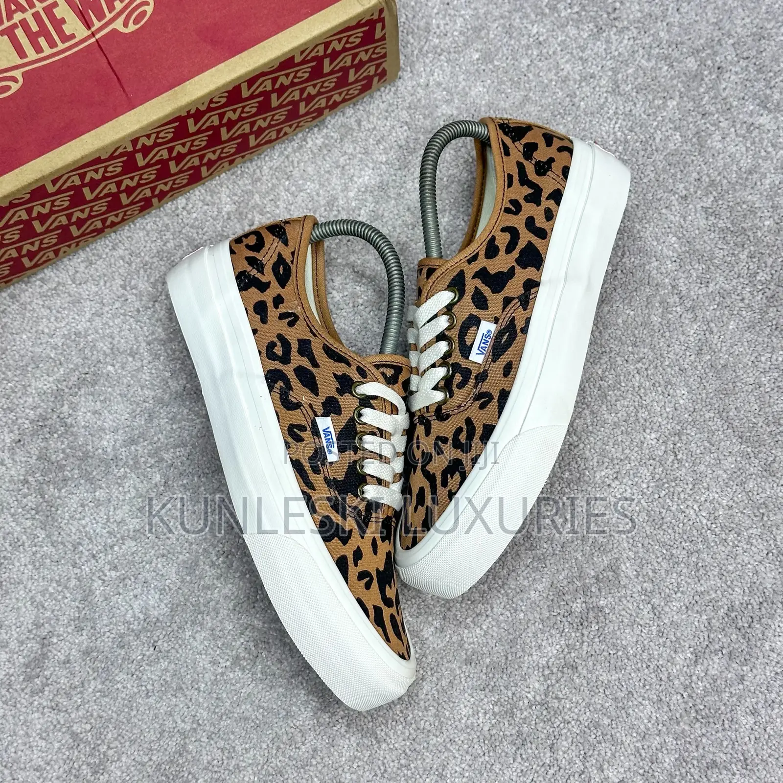 Original Vans Authentic 44 DX Anaheim Factory OG Leopard Print Sneaker