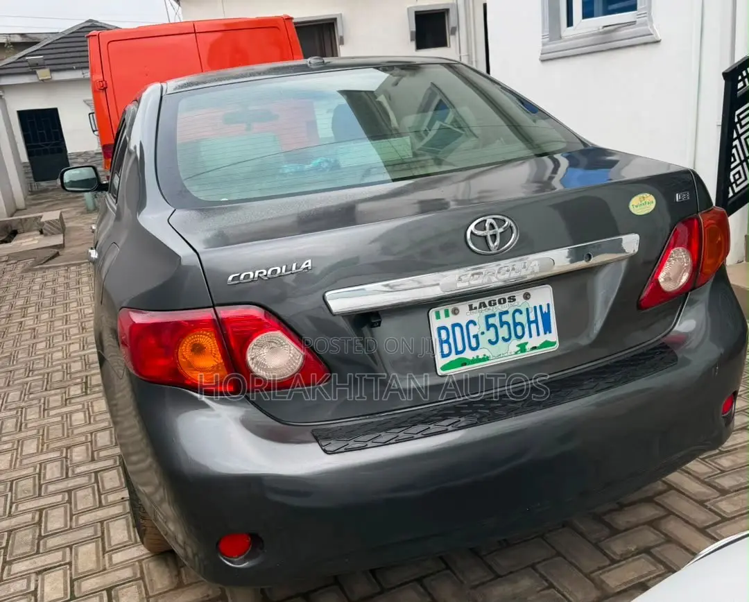 Toyota Corolla 1.8 LE 2008 Gray