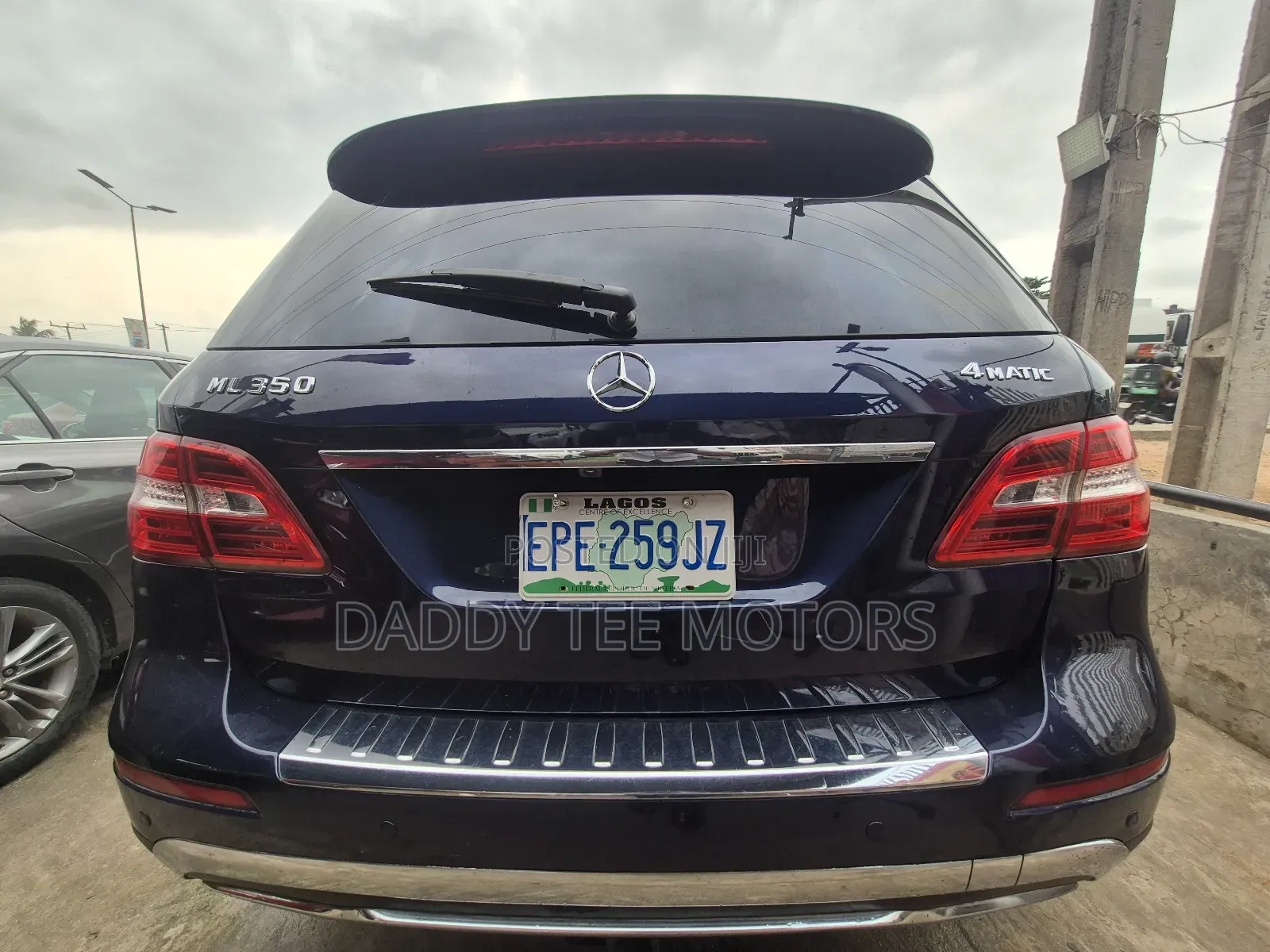Mercedes-Benz M Class ML350 4MATIC 4dr SUV AWD (3.5L 6cyl 7A) 2015 Blue