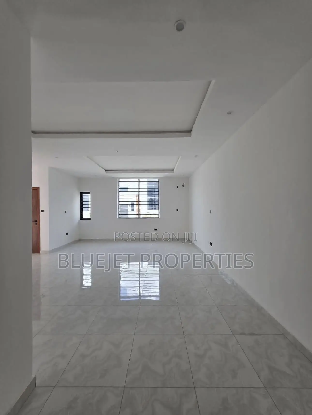 3bdrm Duplex in Ogombo for sale