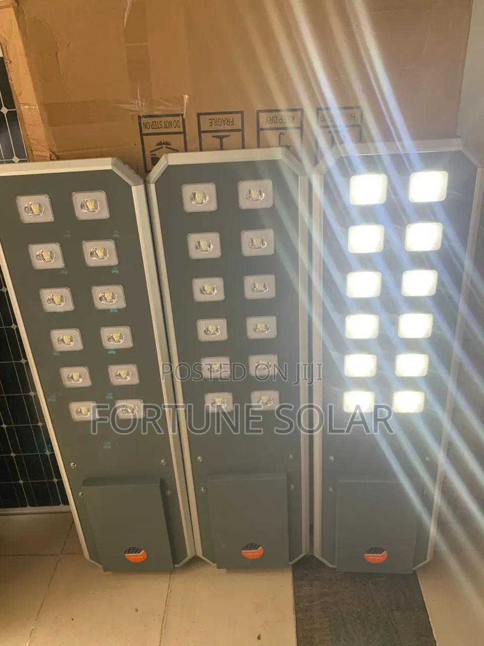 Felicity D2 12 Eyes Solar Street Lights With Base