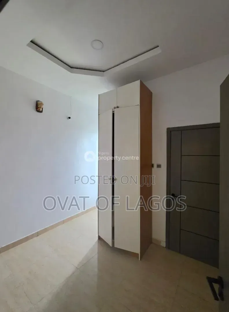 Furnished 4bdrm Duplex in Thomas Estate for rent