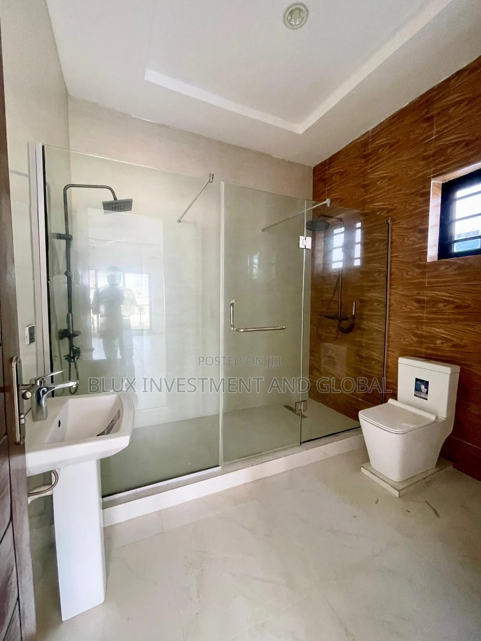 4bdrm Duplex in Aro Ologolo for sale