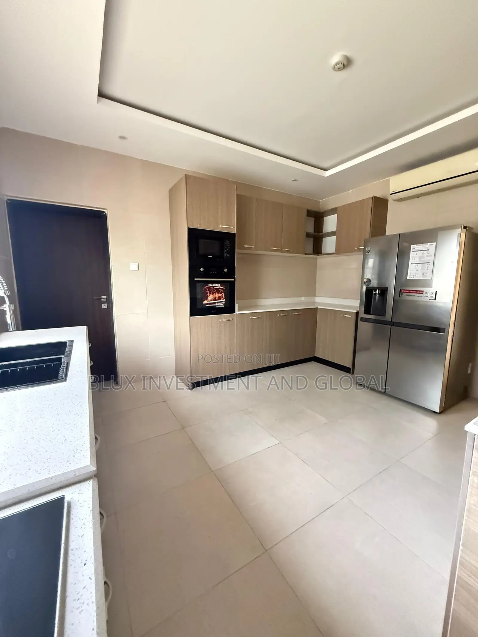 3bdrm Block of Flats in Ikoyi for rent