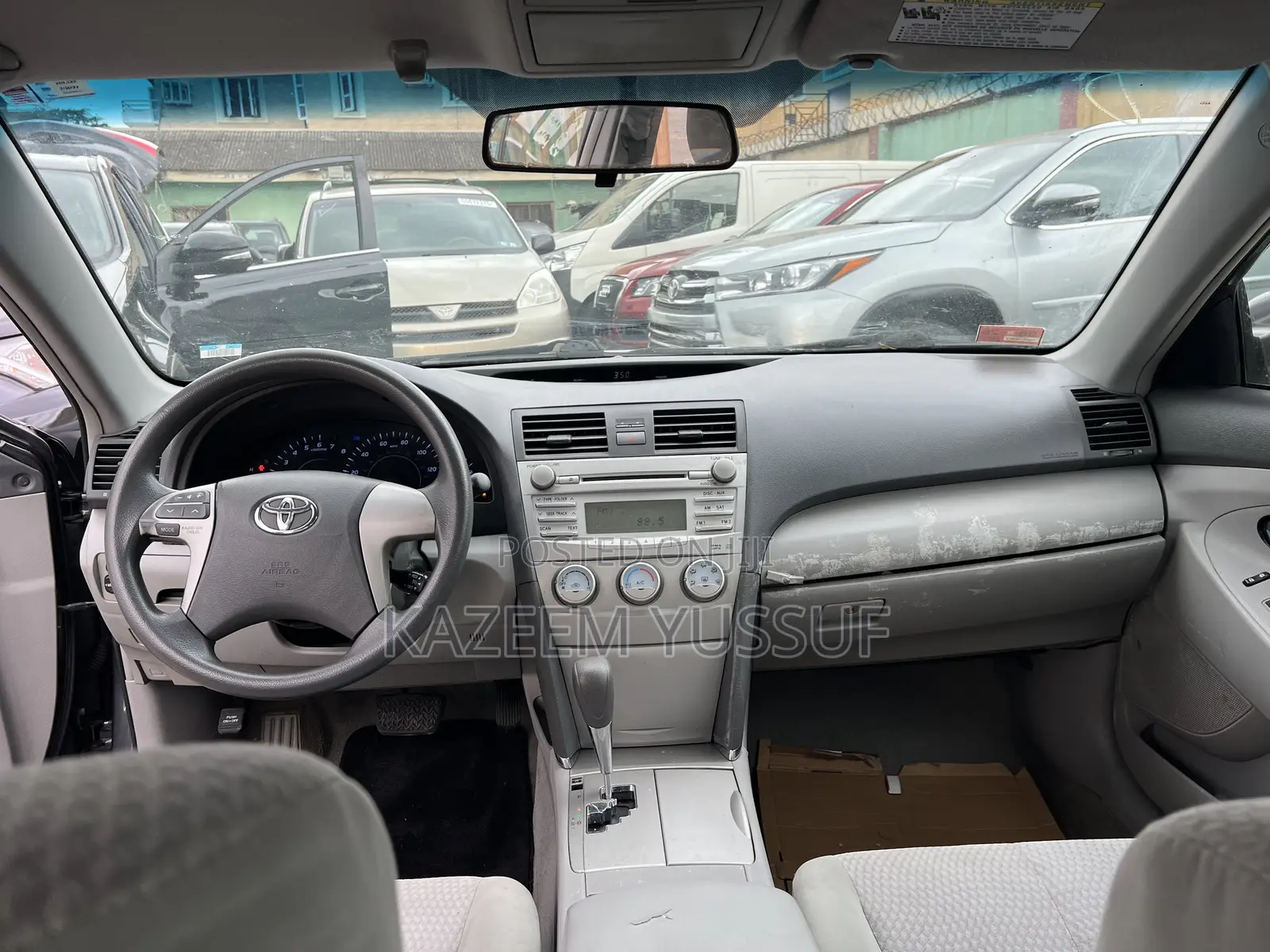 Toyota Camry LE 4dr Sedan (2.5L 4cyl 6AM) 2010 Gray