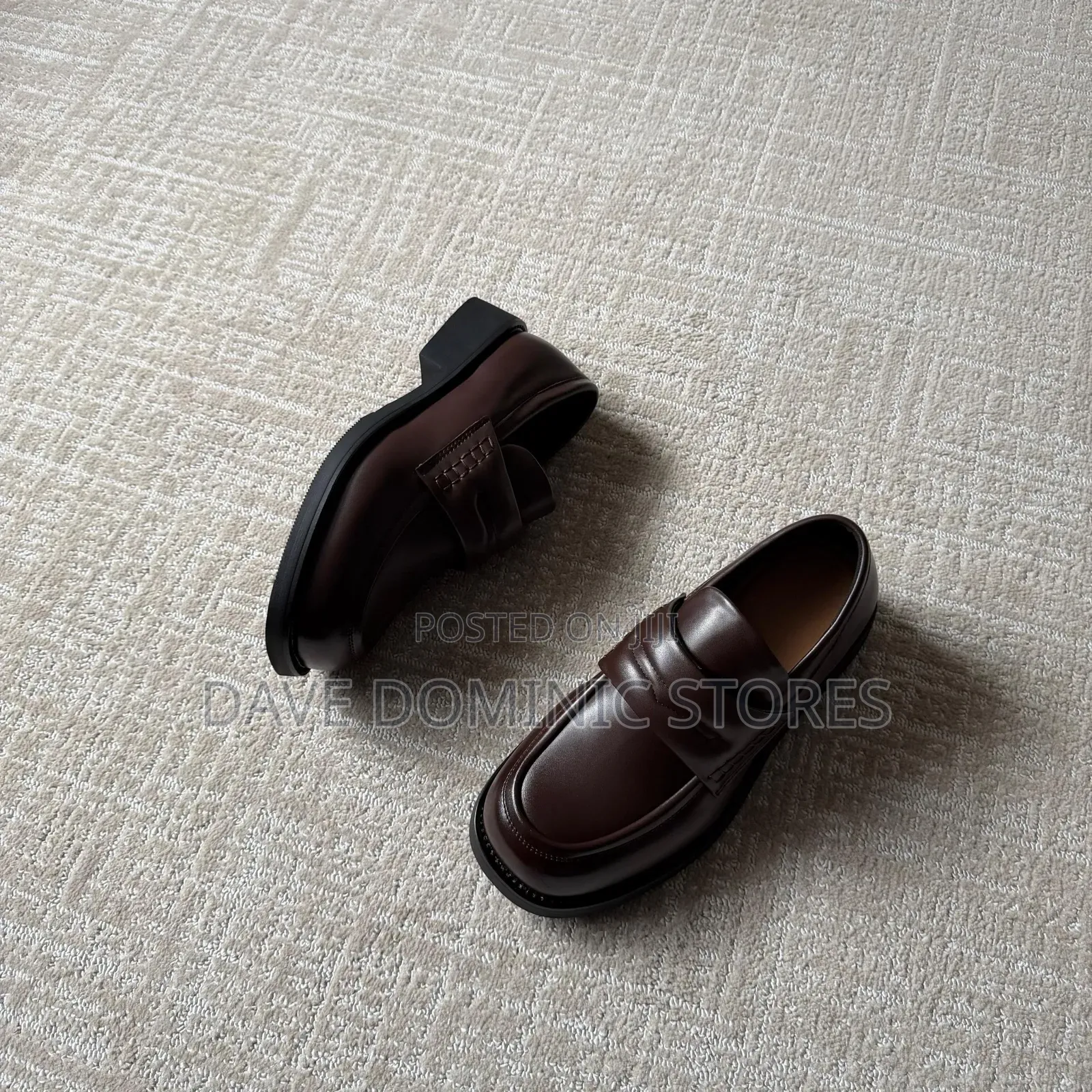 Cop the Bold Cut-Out Two Tone Bridge Loafers