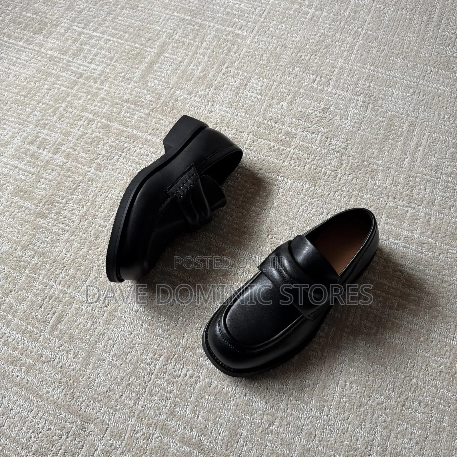 Cop the Bold Cut-Out Two Tone Bridge Loafers
