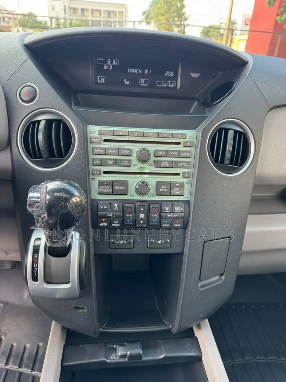 Honda Pilot 2010 Silver