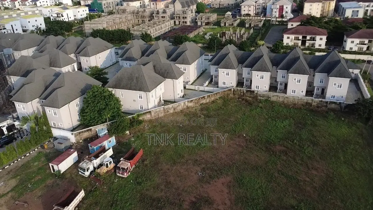 19 Units of Fully Detached Duplex for Sale