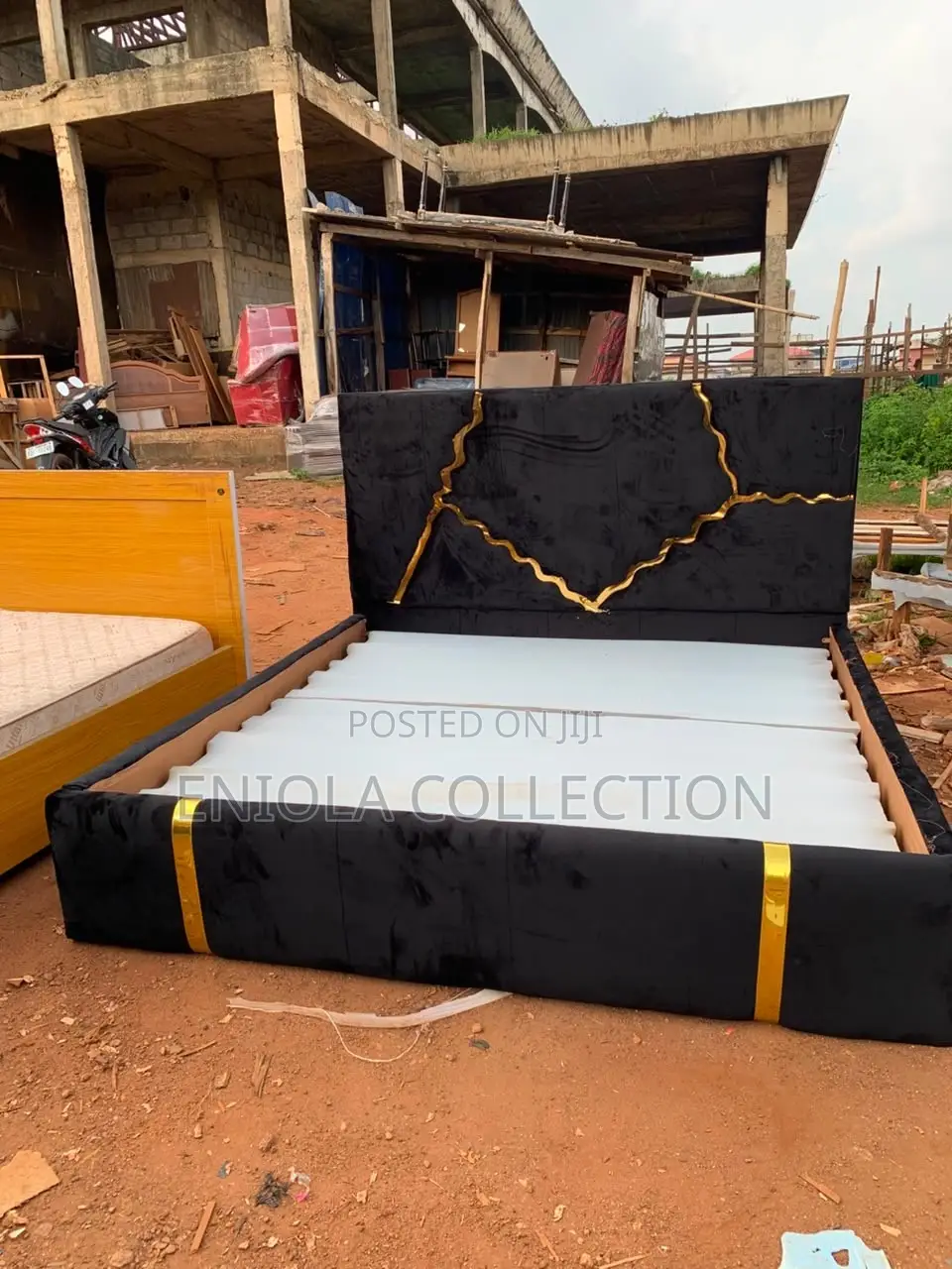 Luxury Black Velvet Bed Frame 6*6