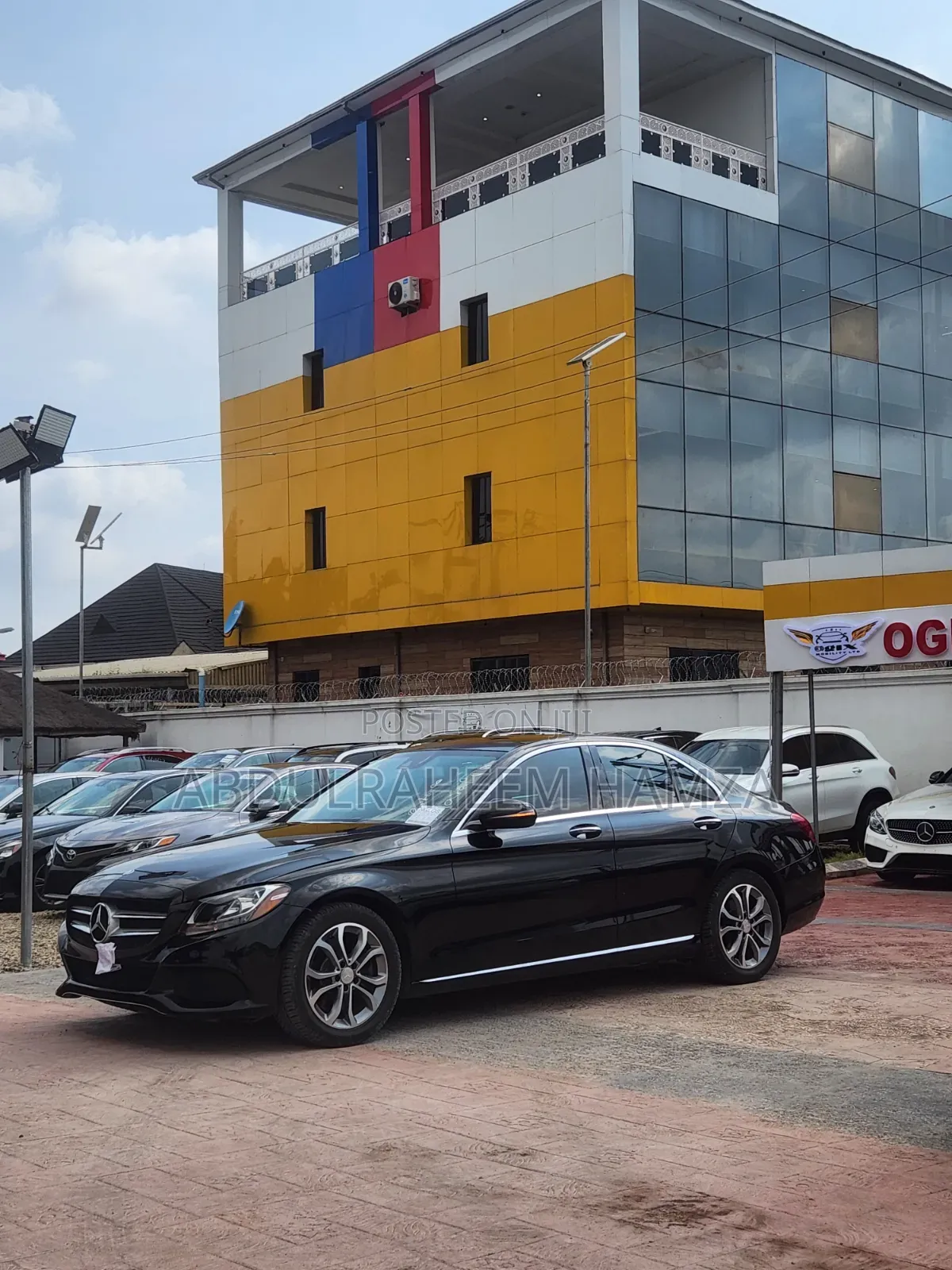 Mercedes-Benz C300 2016 Black