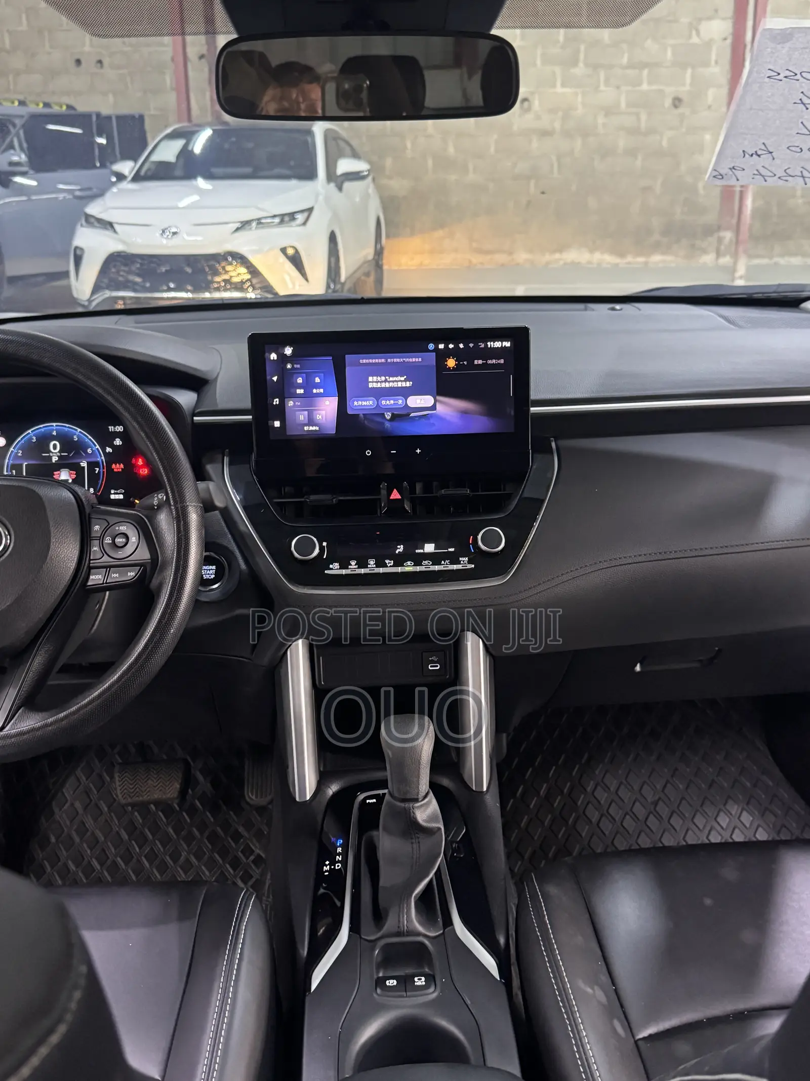 Toyota Corolla Cross XLE 2WD 2024 White