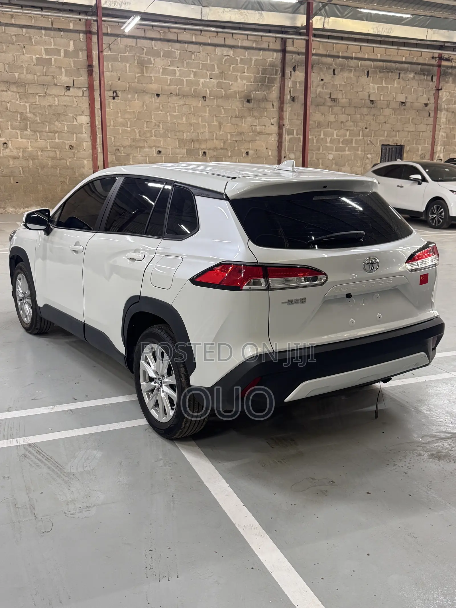 Toyota Corolla Cross XLE 2WD 2024 White