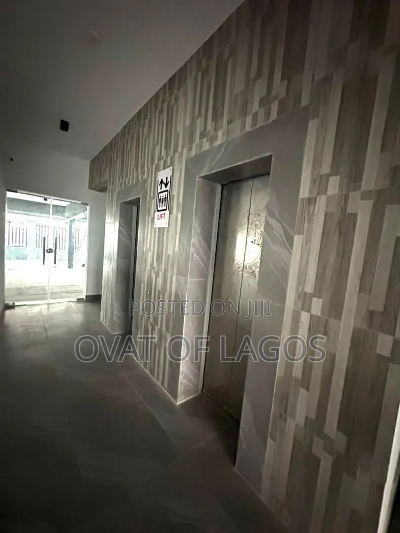 2bdrm Apartment in Lekki Phase 1 for sale