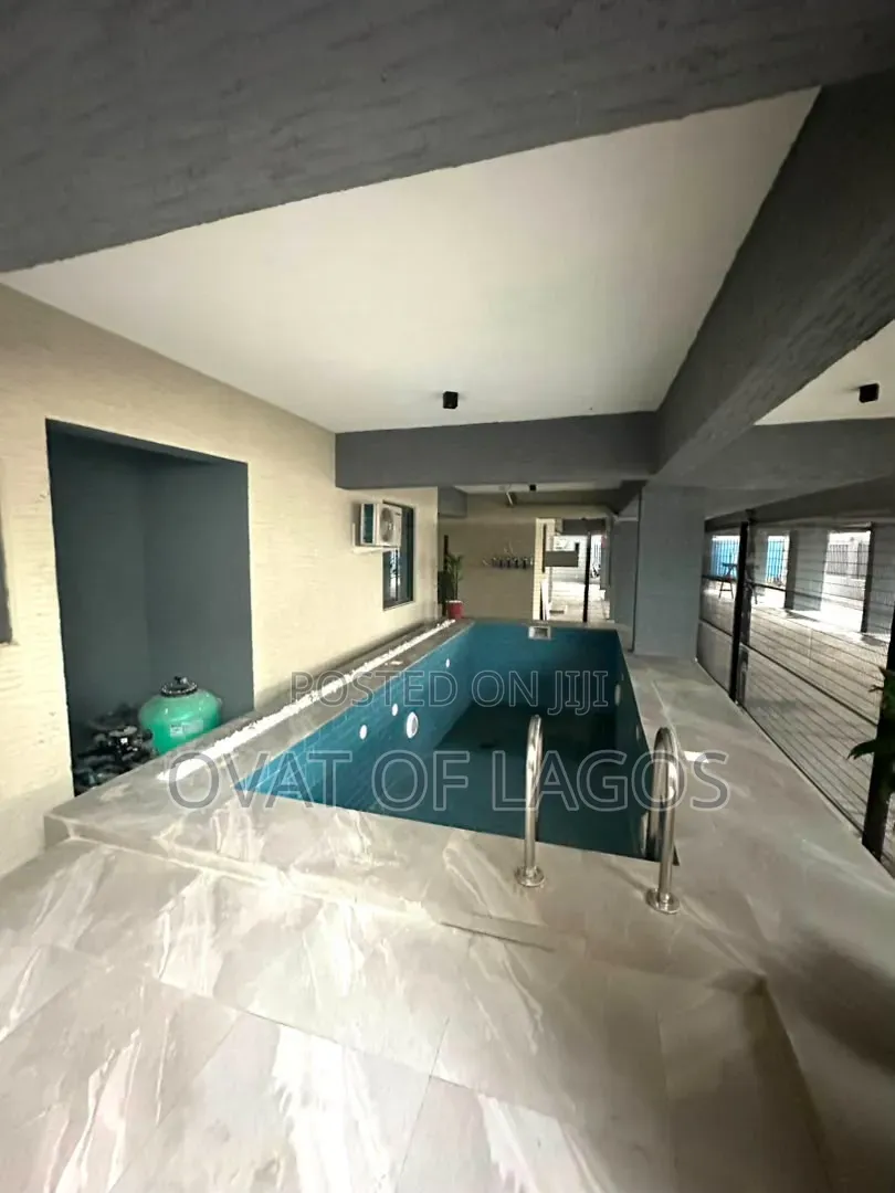2bdrm Apartment in Lekki Phase 1 for sale