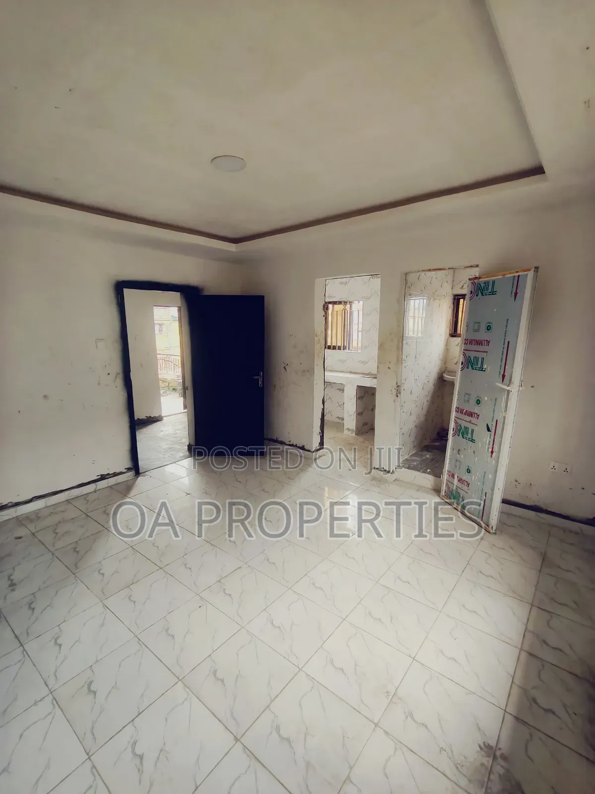 3bdrm Block of Flats in Bodija/Ui Axis for rent
