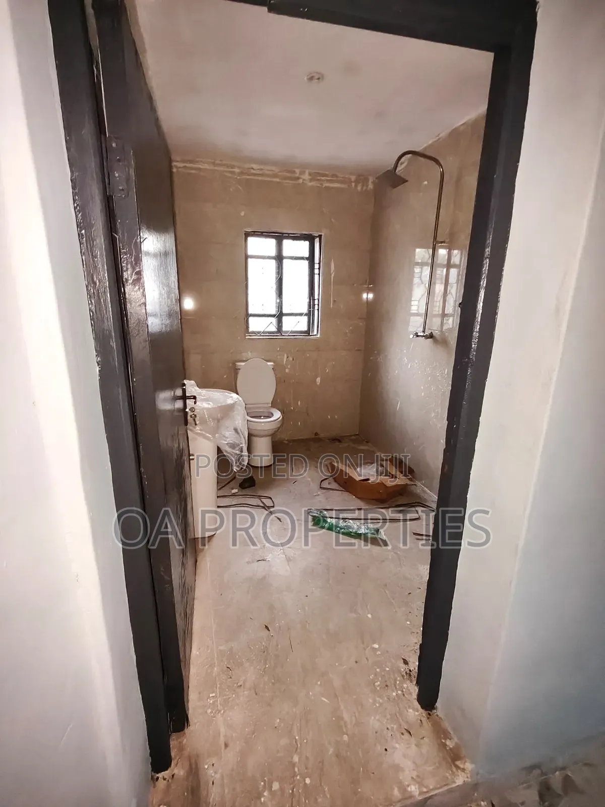 3bdrm Block of Flats in Bodija/Ui Axis for rent
