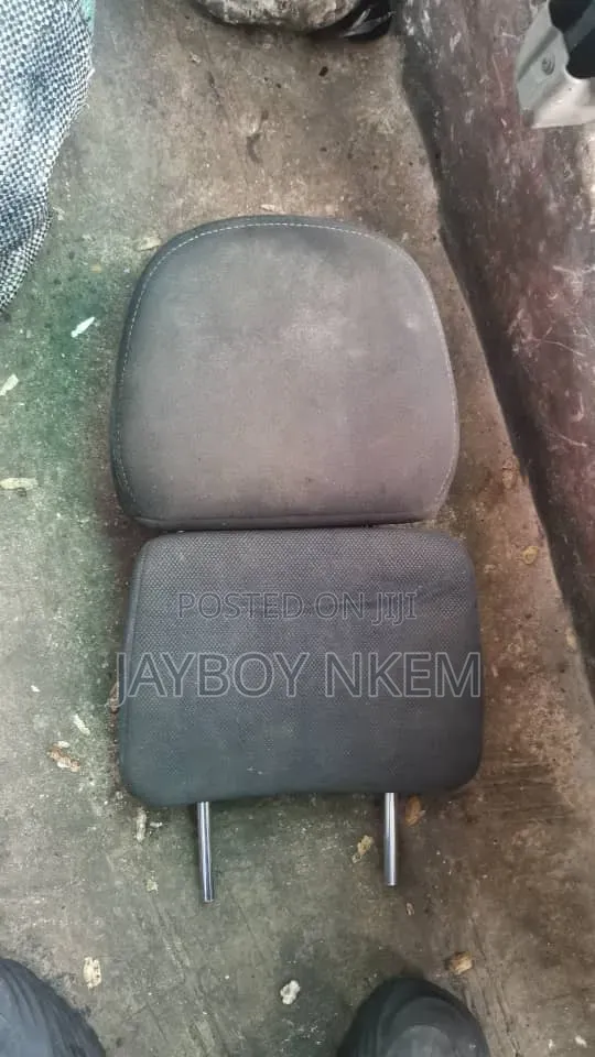 Headrest for Toyota Tacoma 2024