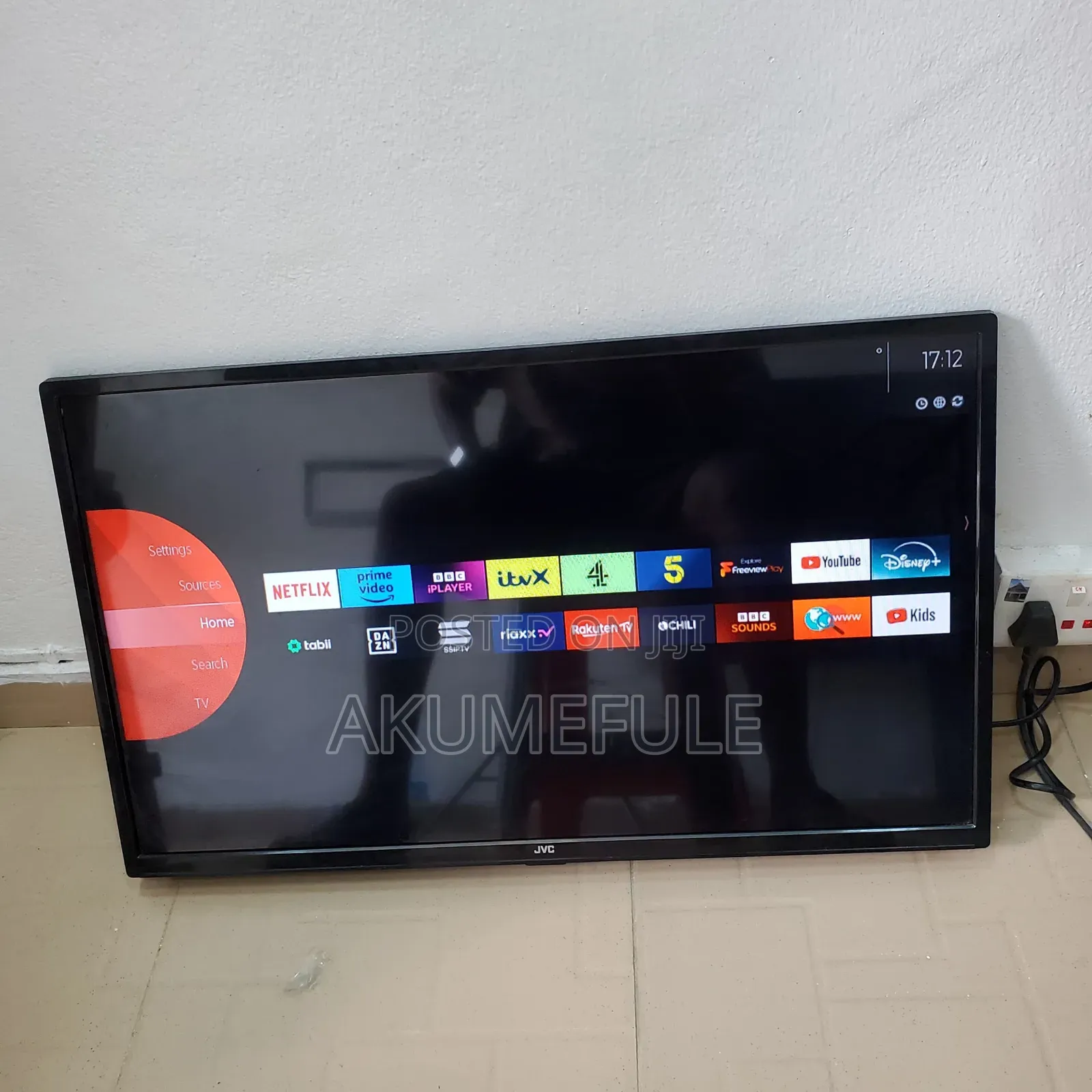 JVC Smart TV 32 Inches Display With Free Netflix Account