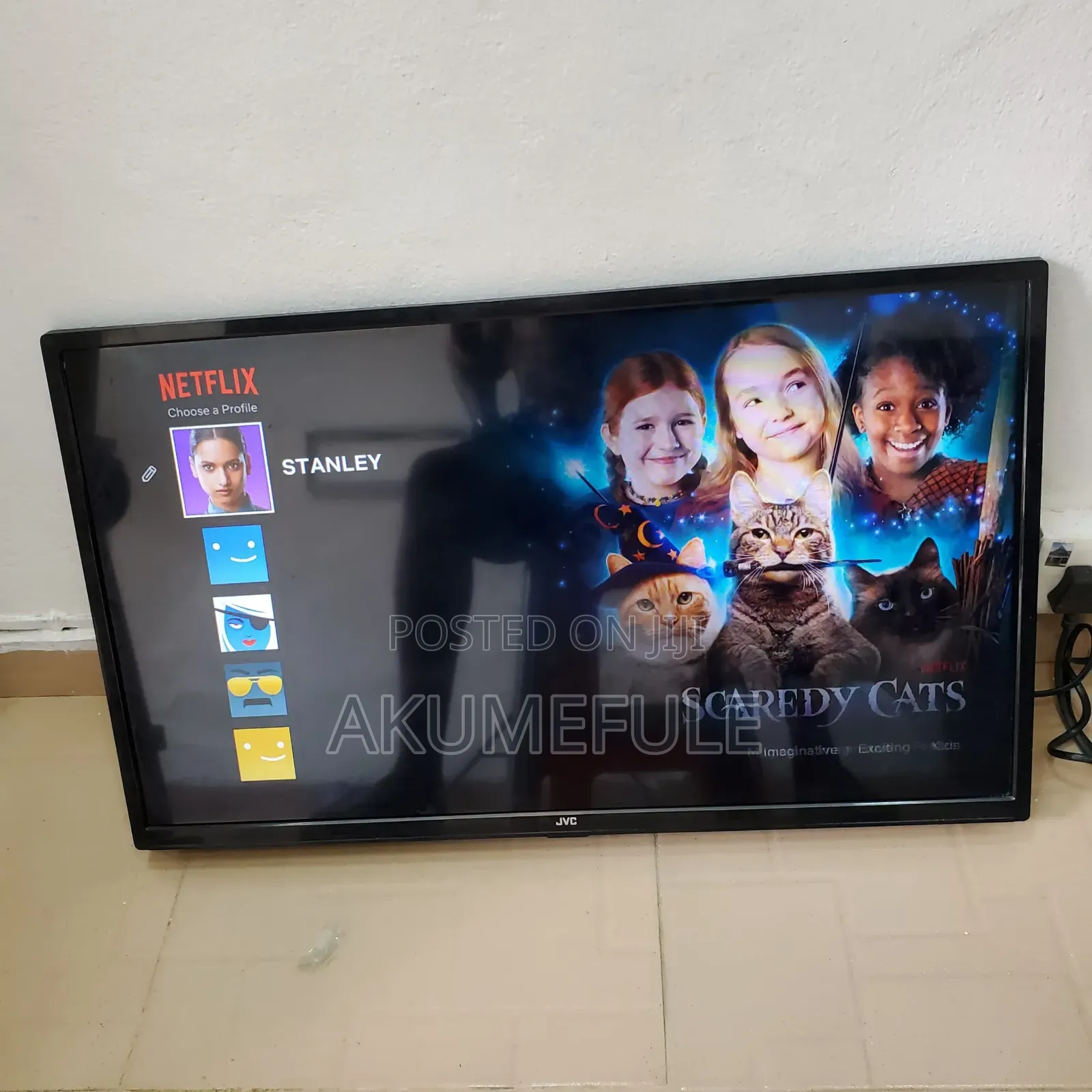 JVC Smart TV 32 Inches Display With Free Netflix Account