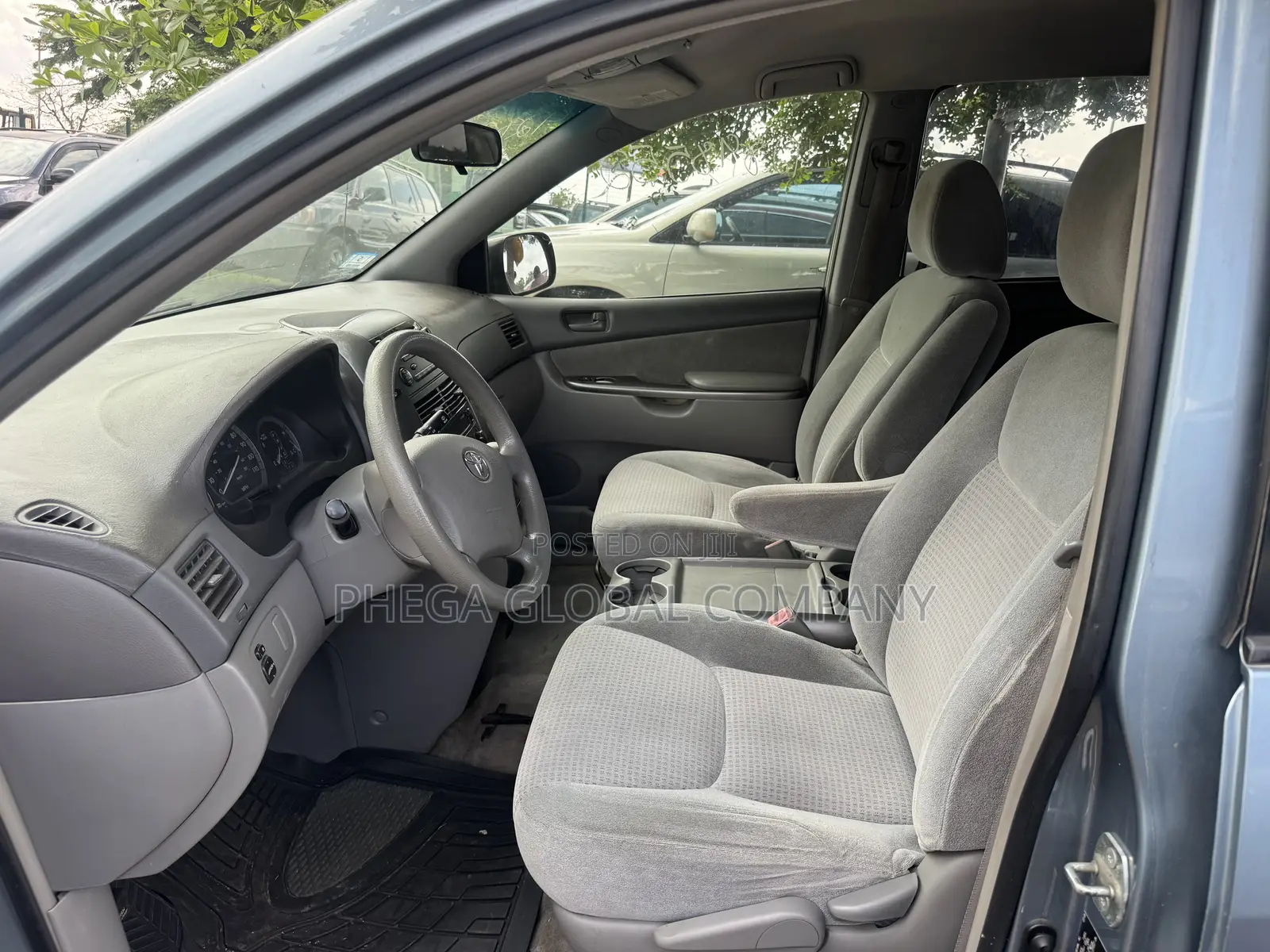 Toyota Sienna LE AWD 2009 Blue