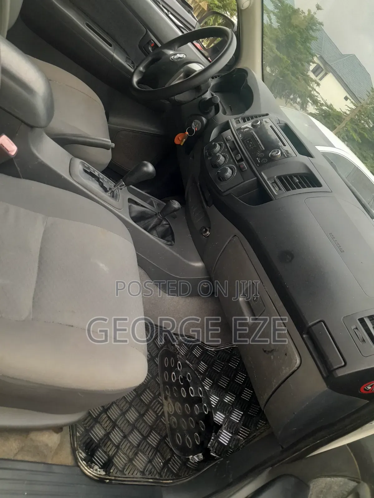 Toyota Hilux 2014 White