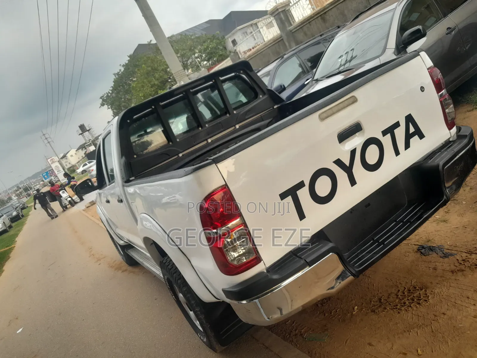 Toyota Hilux 2014 White