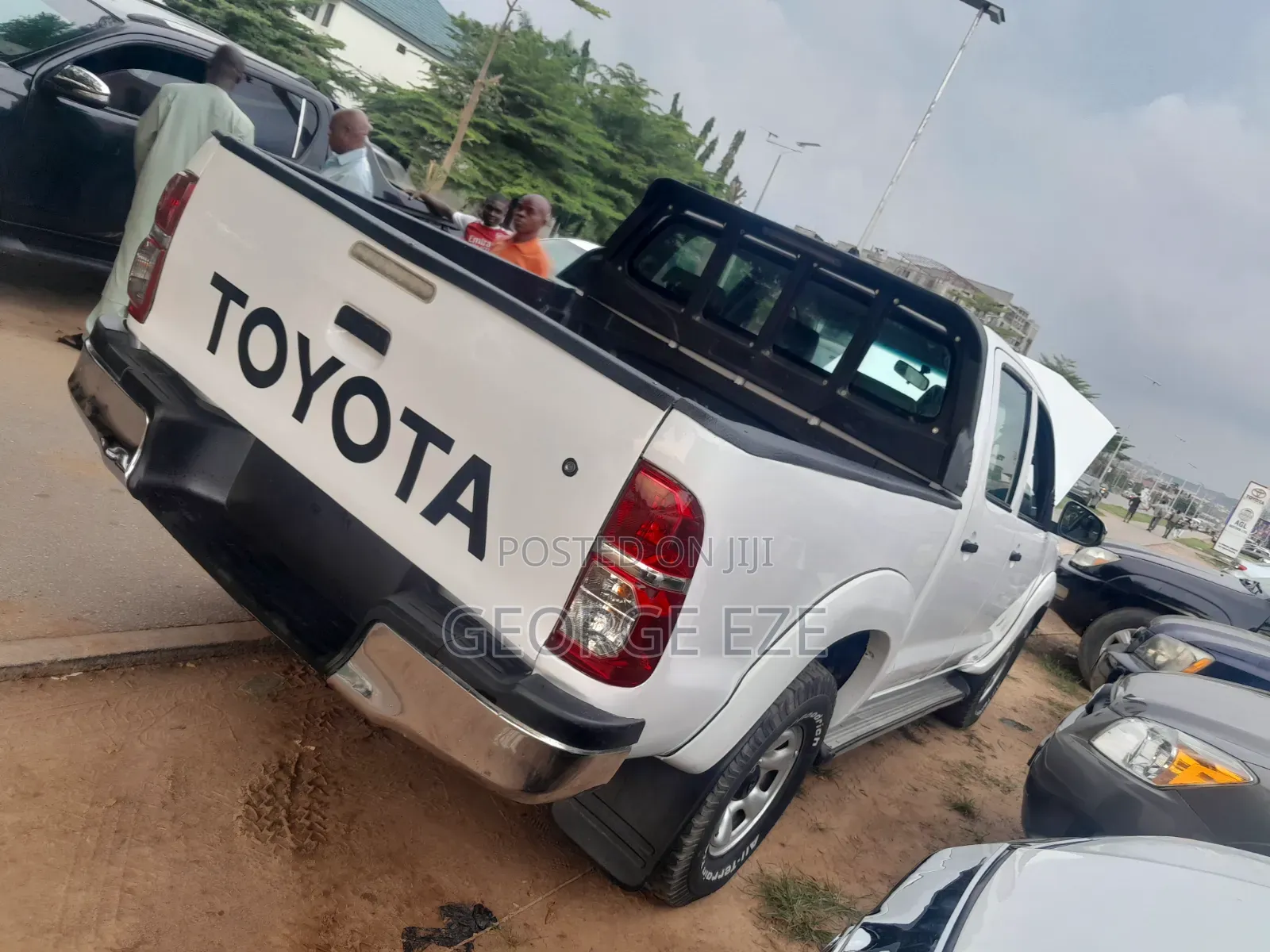 Toyota Hilux 2014 White