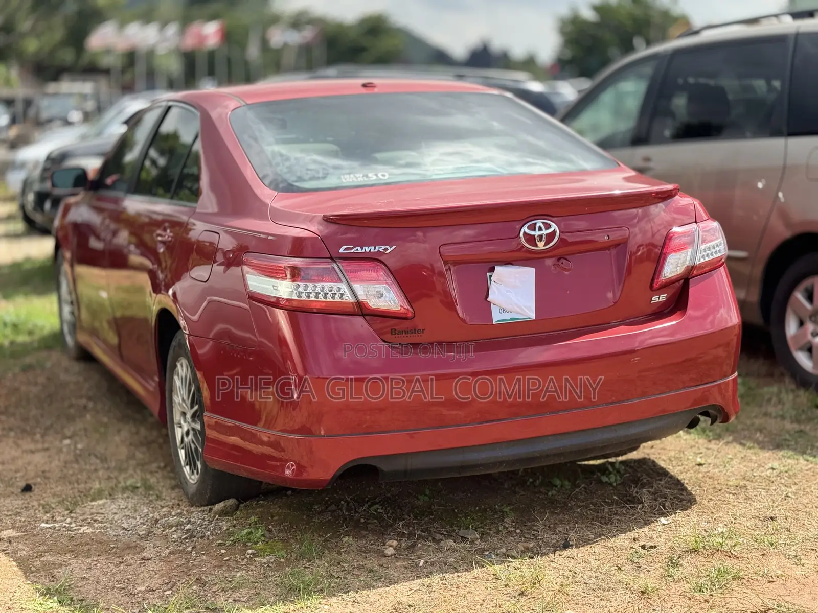 Toyota Camry SE 4dr Sedan (2.5L 4cyl 6A) 2011 Red