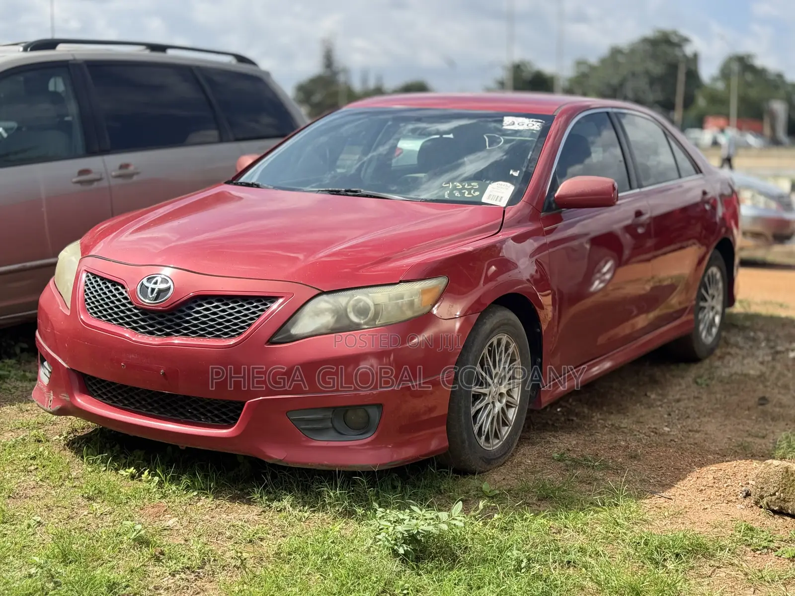 Toyota Camry SE 4dr Sedan (2.5L 4cyl 6A) 2011 Red