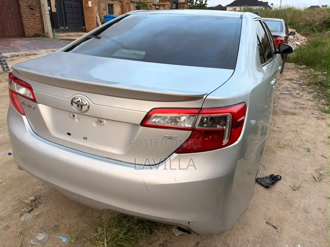 Toyota Camry SE Limited Edition 4dr Sedan (2.5L 4cyl 6A) 2012 Silver