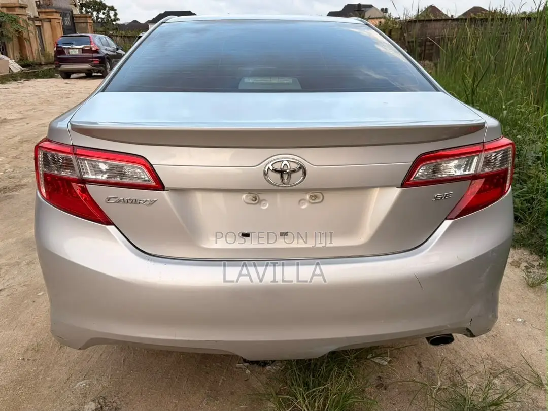 Toyota Camry SE Limited Edition 4dr Sedan (2.5L 4cyl 6A) 2012 Silver