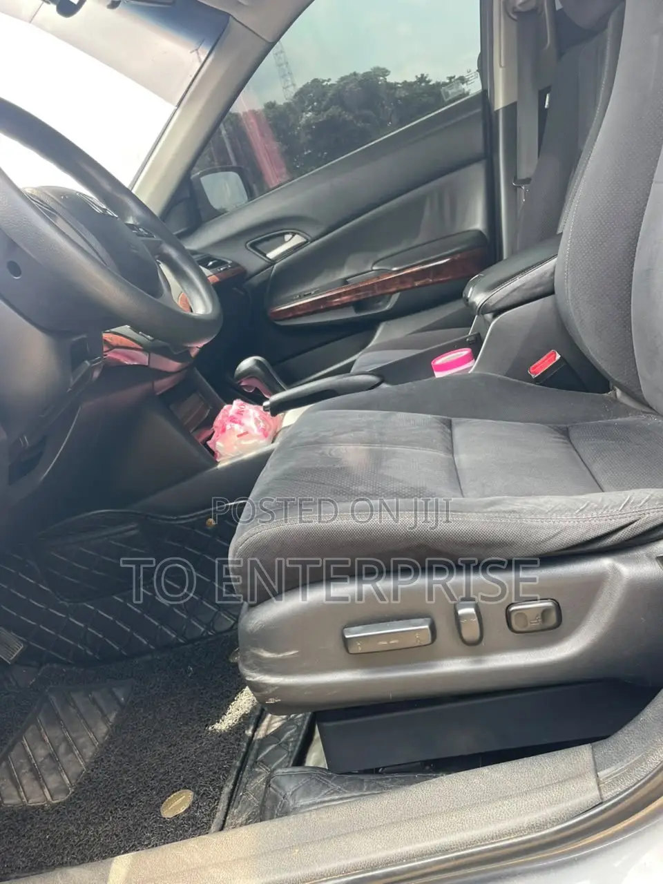 Honda Crosstour 2010 Gray