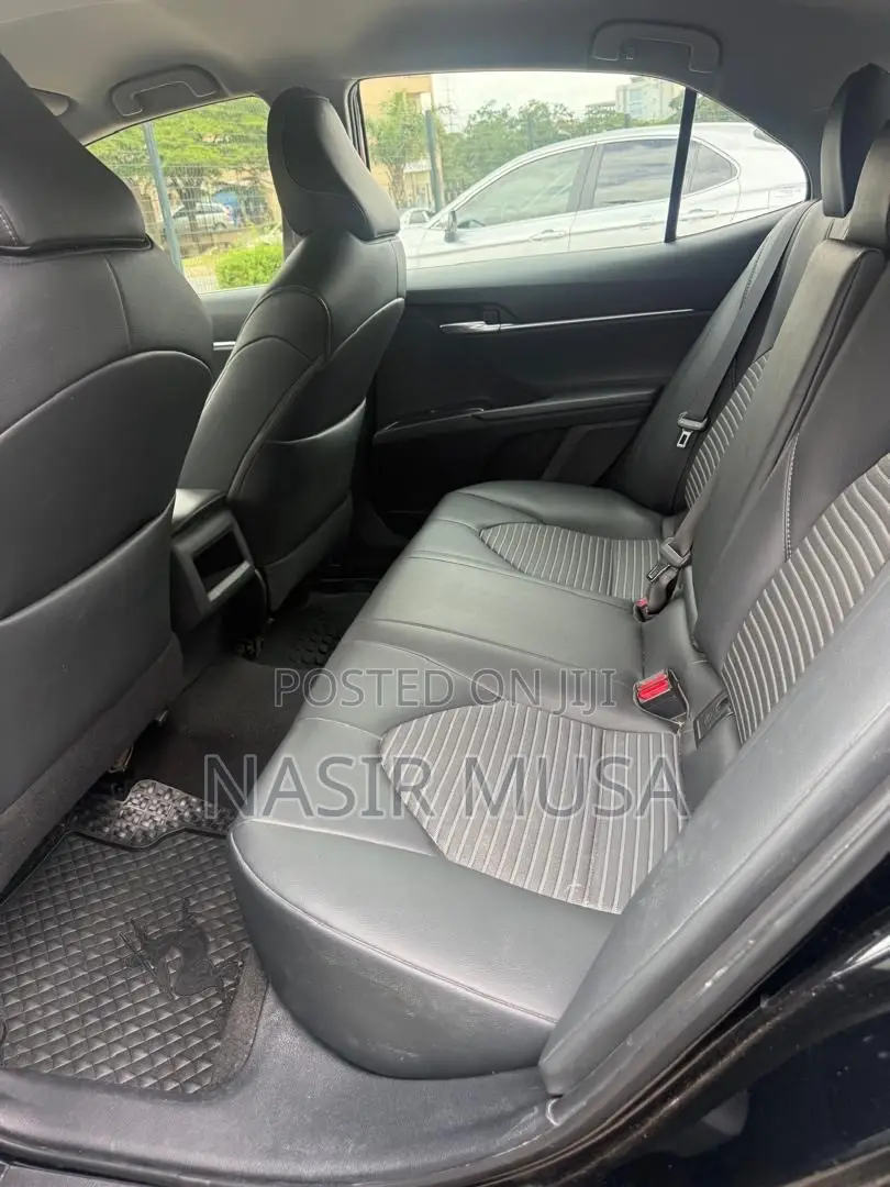 Toyota Camry SE (2.5L 4cyl 8A) 2019 Black