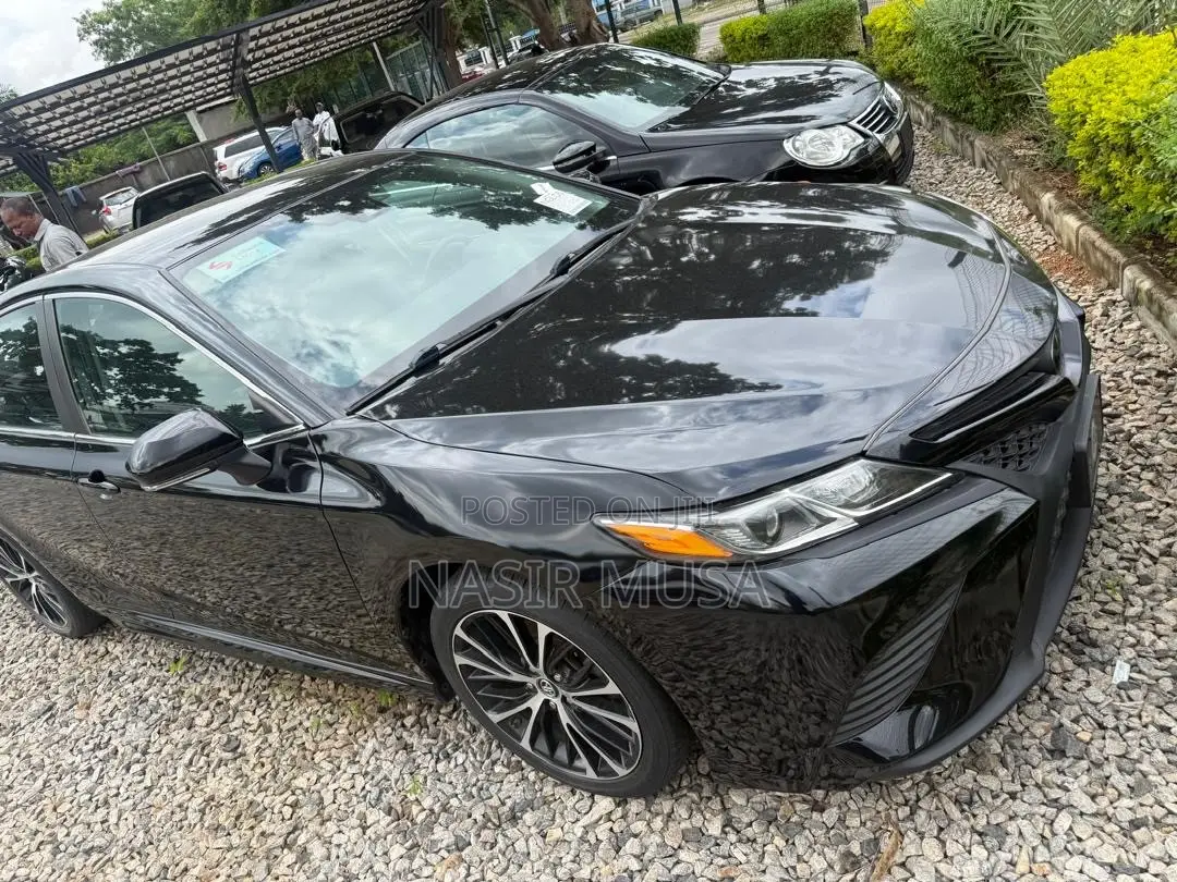 Toyota Camry SE (2.5L 4cyl 8A) 2019 Black