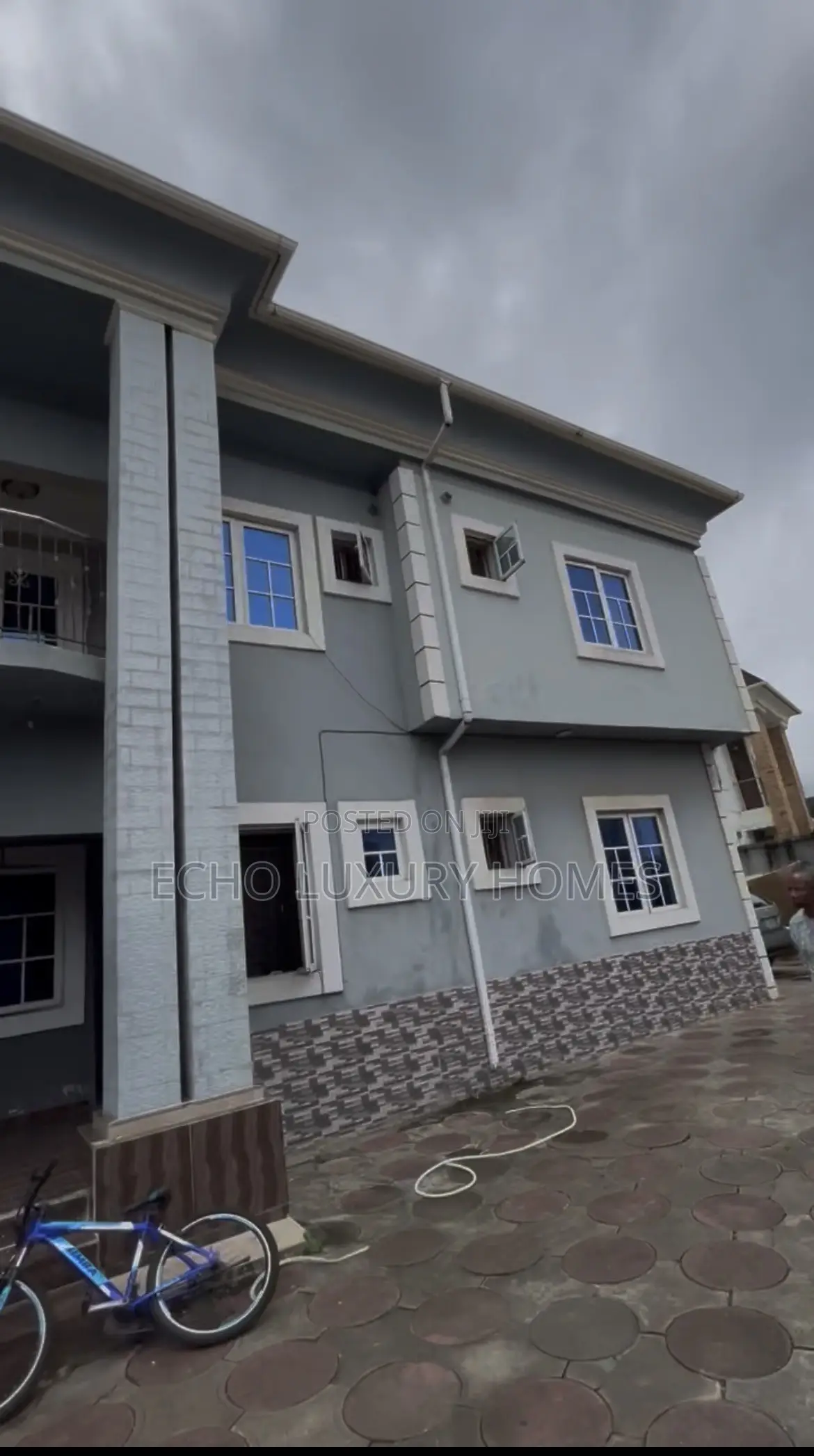 Furnished 3bdrm Apartment in Apple Junction for sale