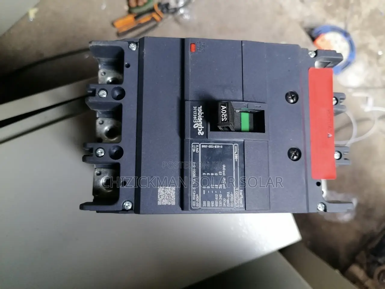 250A 3p McCb Schneider Breaker