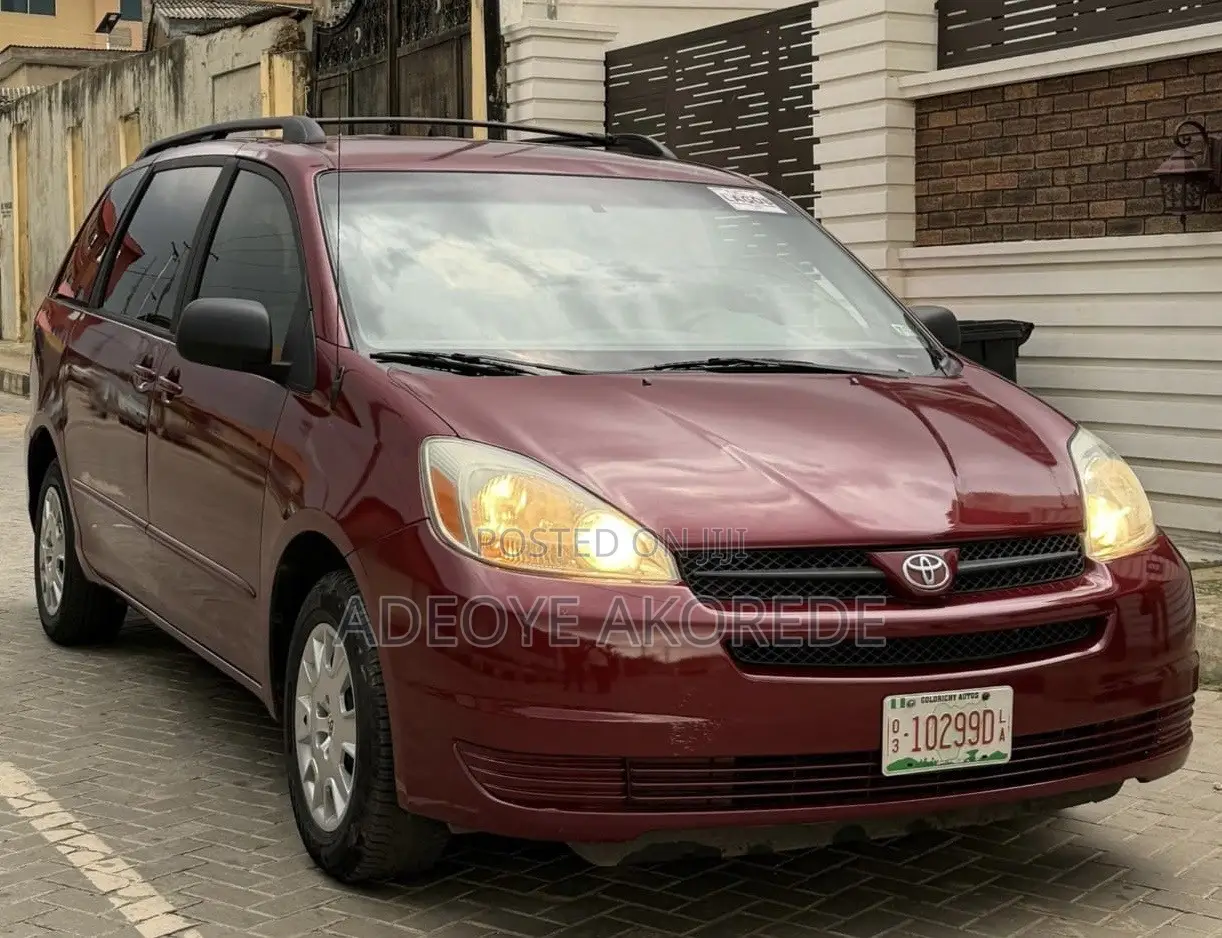 Toyota Sienna CE 2005 Red