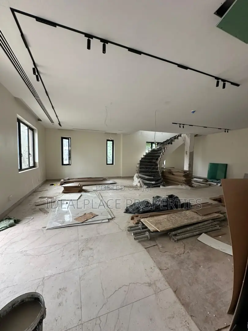5bdrm Maisonette in Ikoyi for sale
