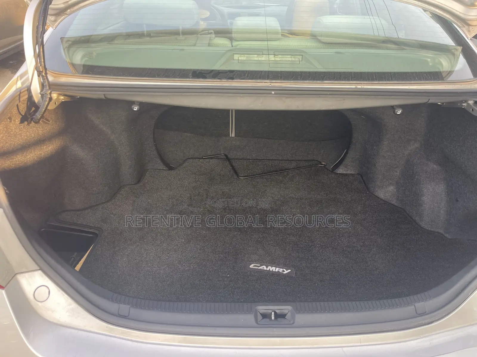 Toyota Camry LE 4dr Sedan (2.5L 4cyl 6AM) 2010 Silver