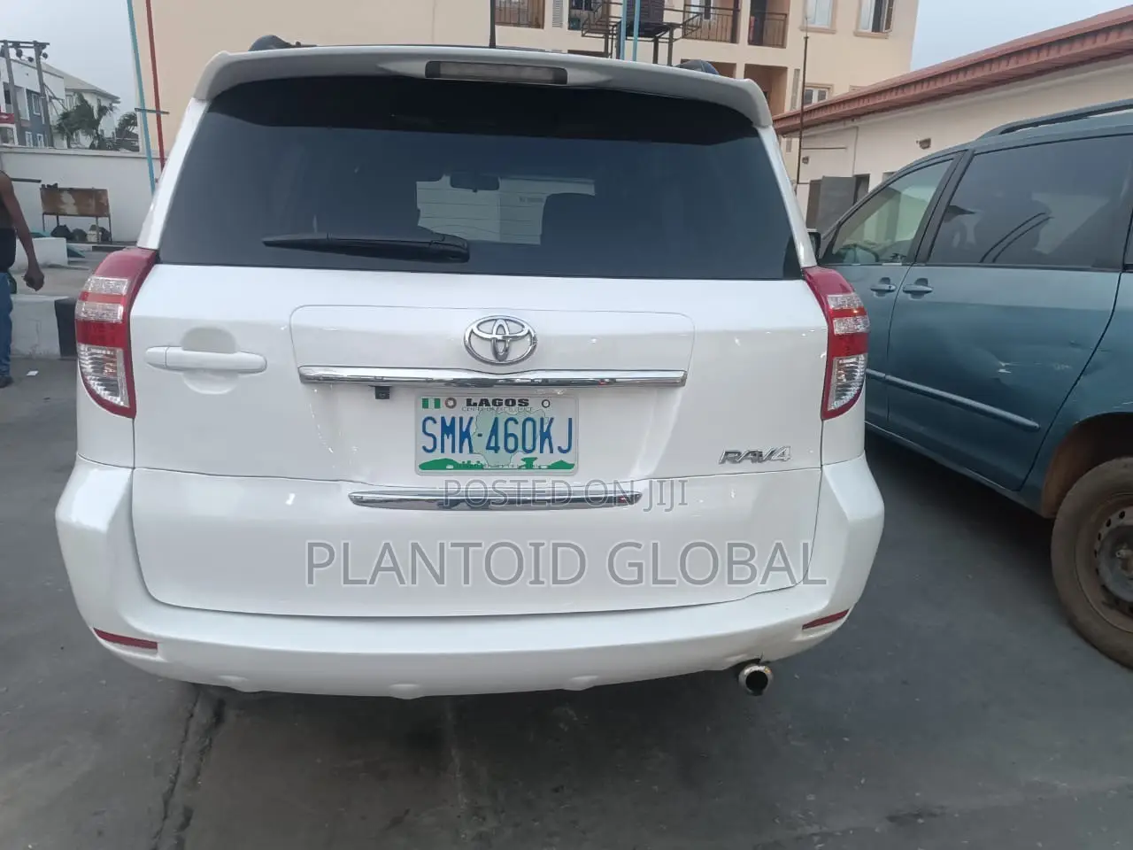 Toyota RAV4 2011 White