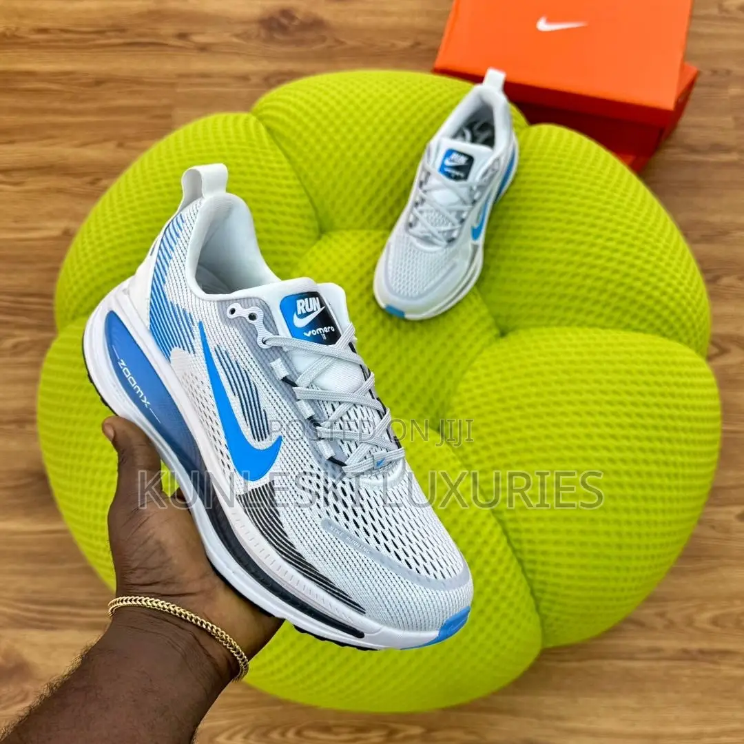 Original Nike Vemero 18 Zoom Sneakers