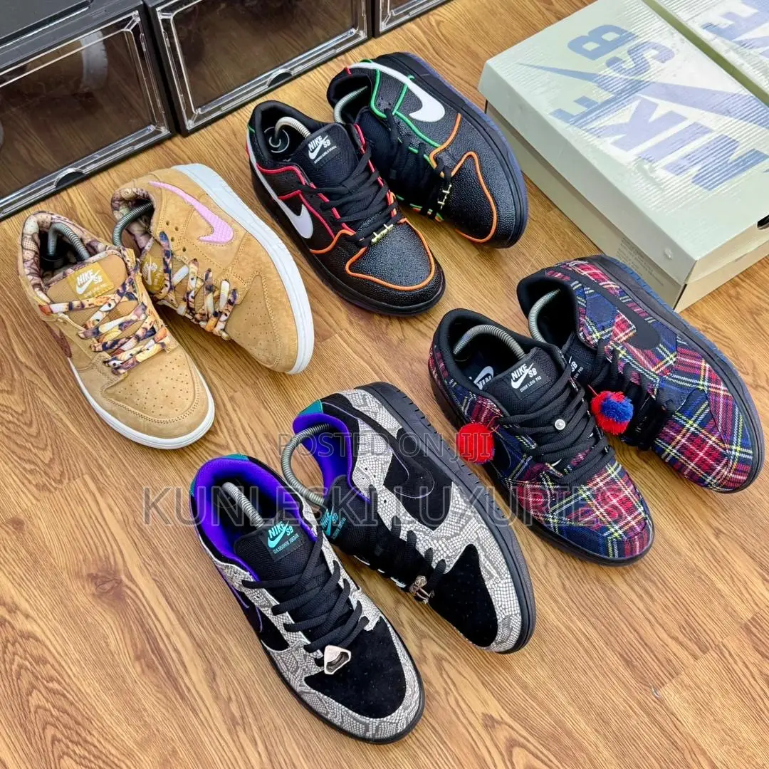 Original Nike Dunk / SB Dunk Sneakers Collections