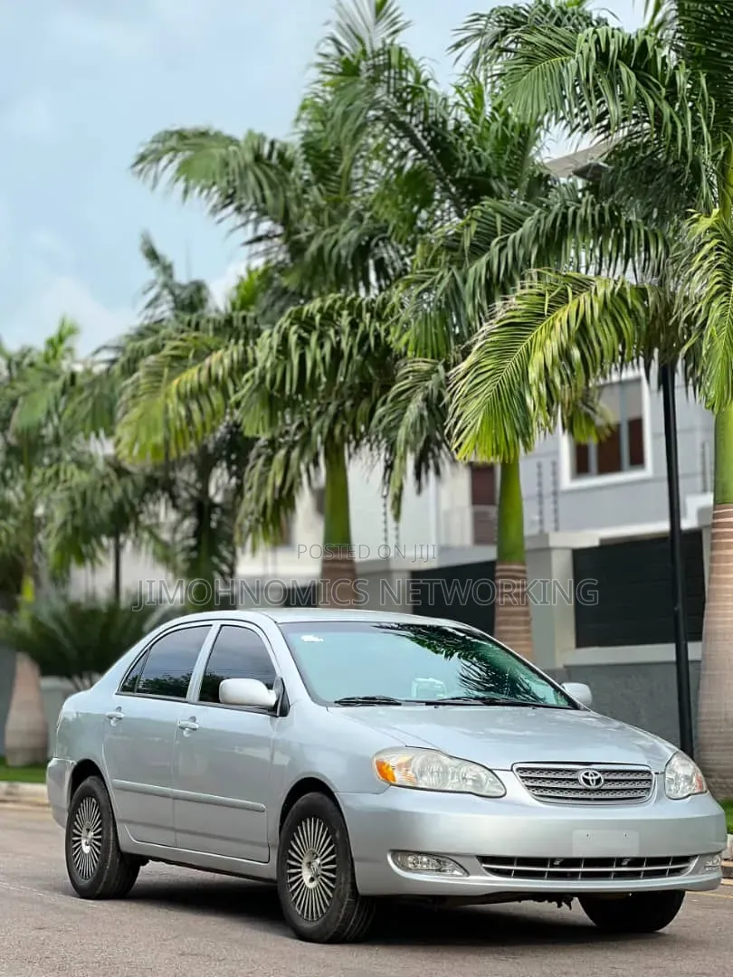 Toyota Corolla 2027 Silver