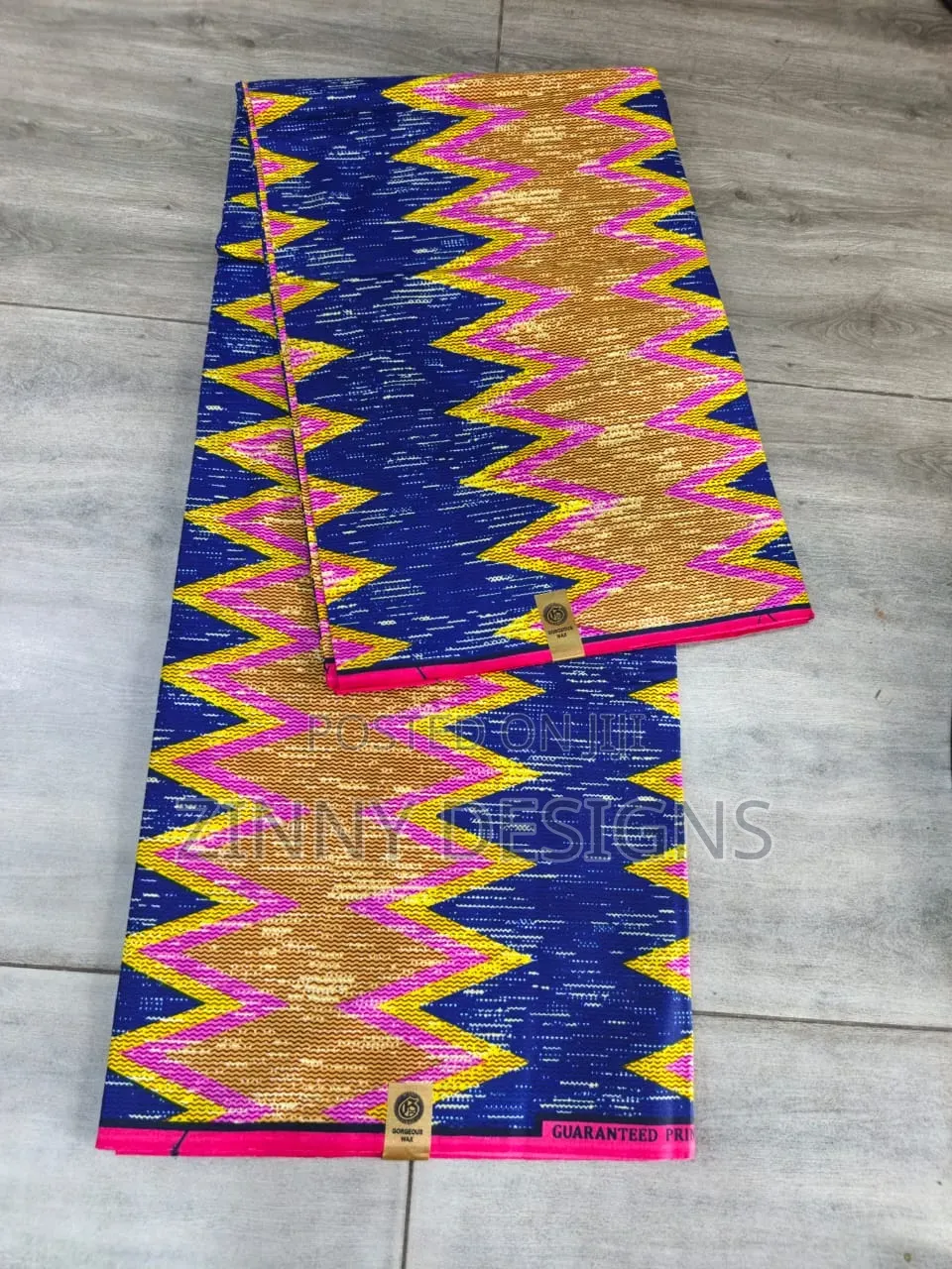 Vibrant Kente-Gold Big Hitarget Ankara