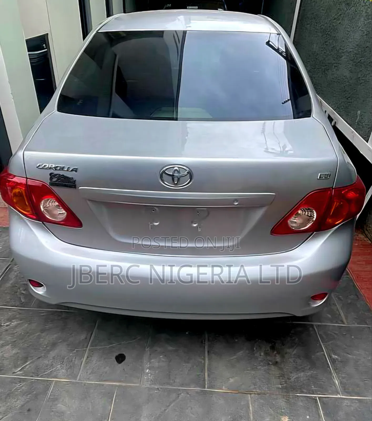 Toyota Corolla 2010 Silver