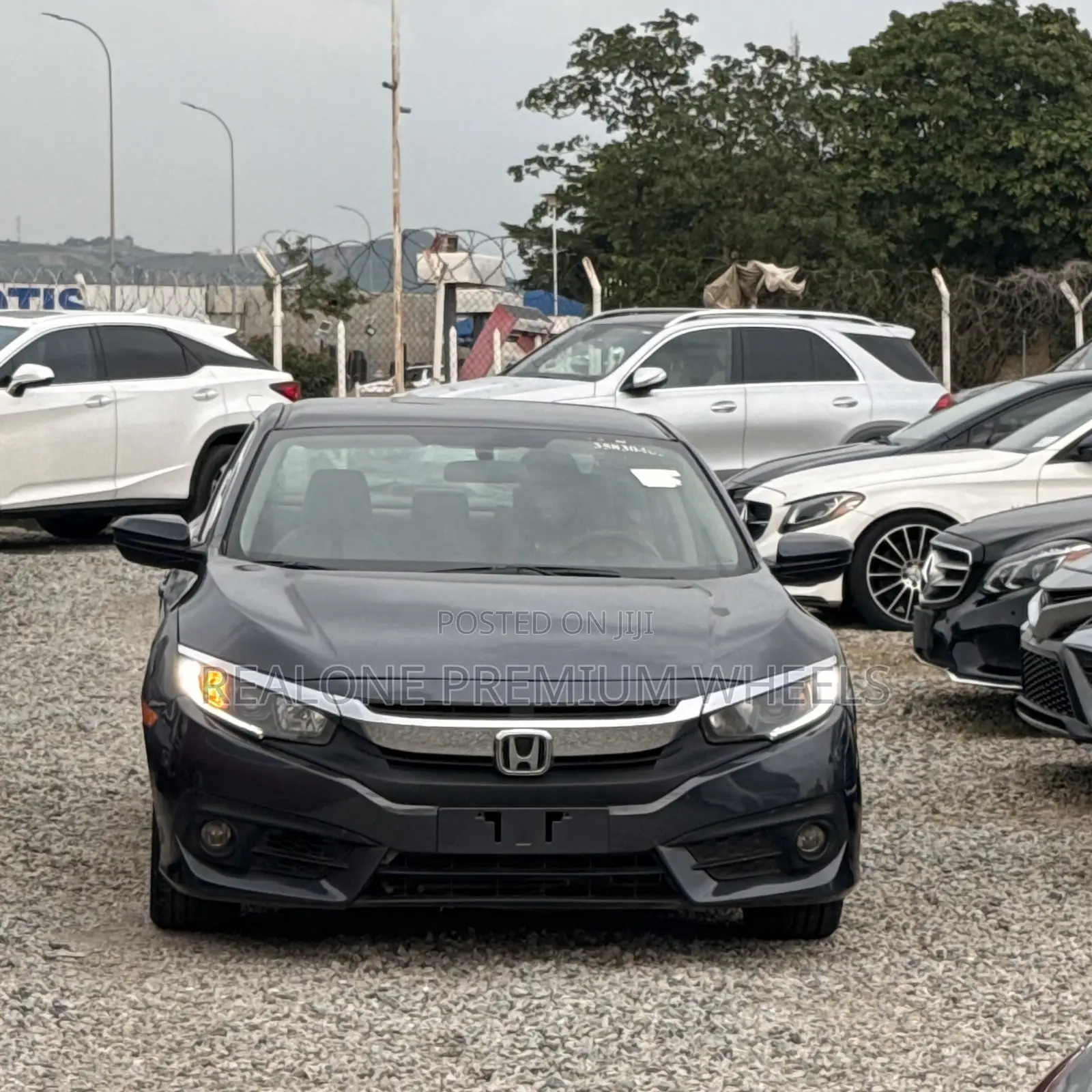 Honda Civic 2019 Gray