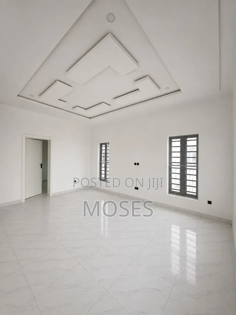 1bdrm Apartment in Van Daniel Estate, Chevron for rent