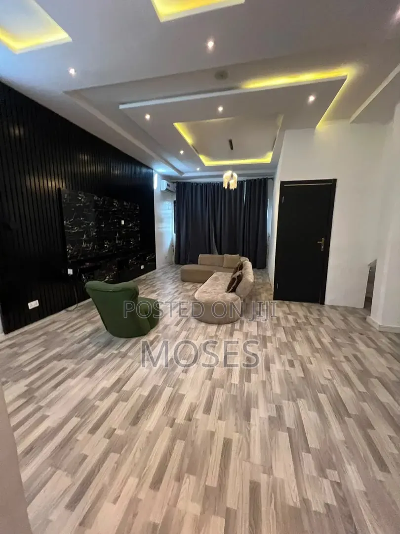 Furnished 1bdrm Apartment in Dpk Estate, Chevron for rent