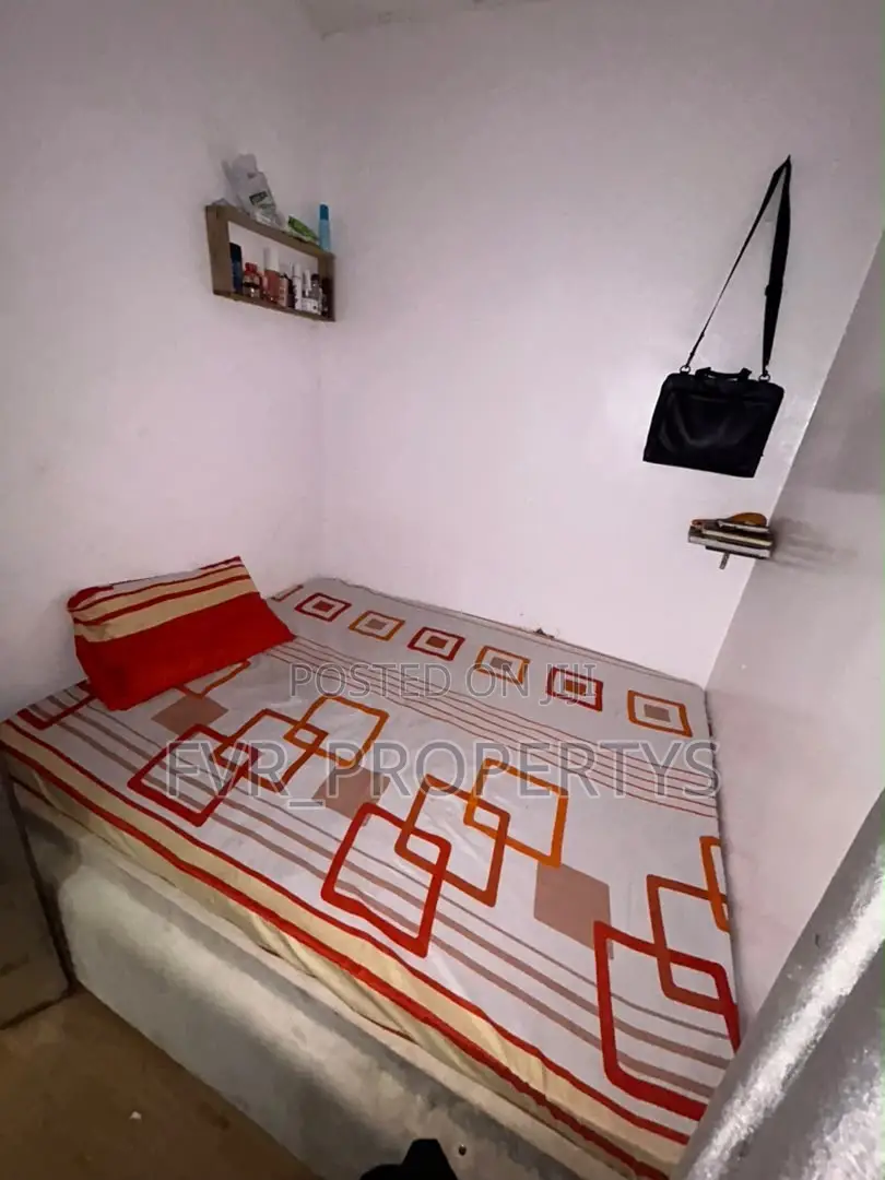 Furnished 1bdrm Apartment in Ikota Villa for rent